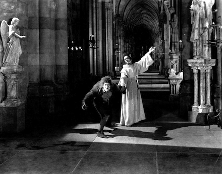 Hunchback of Notre Dame 1923.jpg